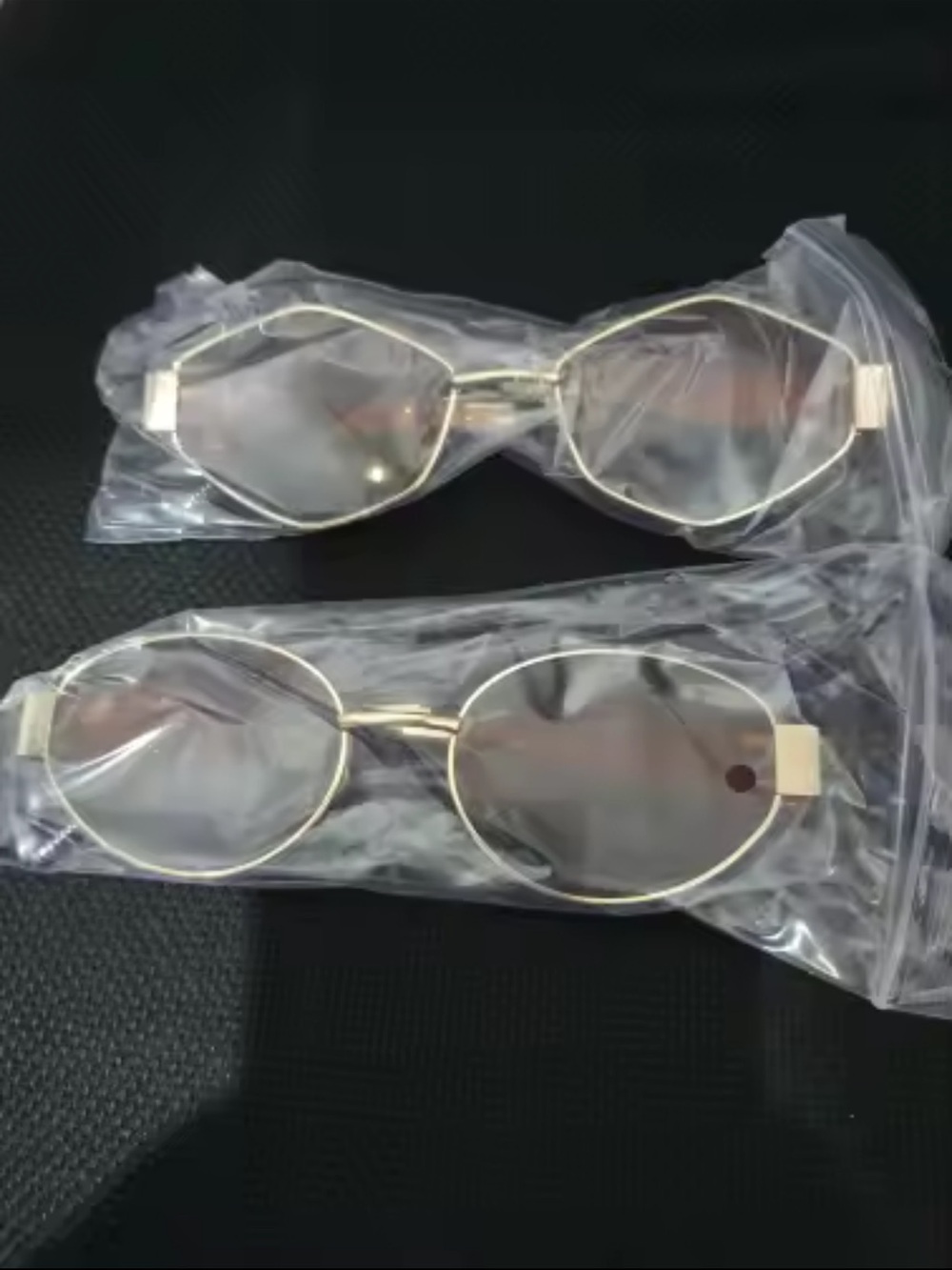 Gold Frame Women's Sunglasses - Elegant Metal Oval Design
